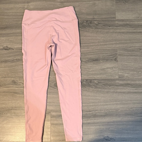Victoria Sport Women's Pink Leggings with Side Cutouts. Size M - Picture 6 of 8